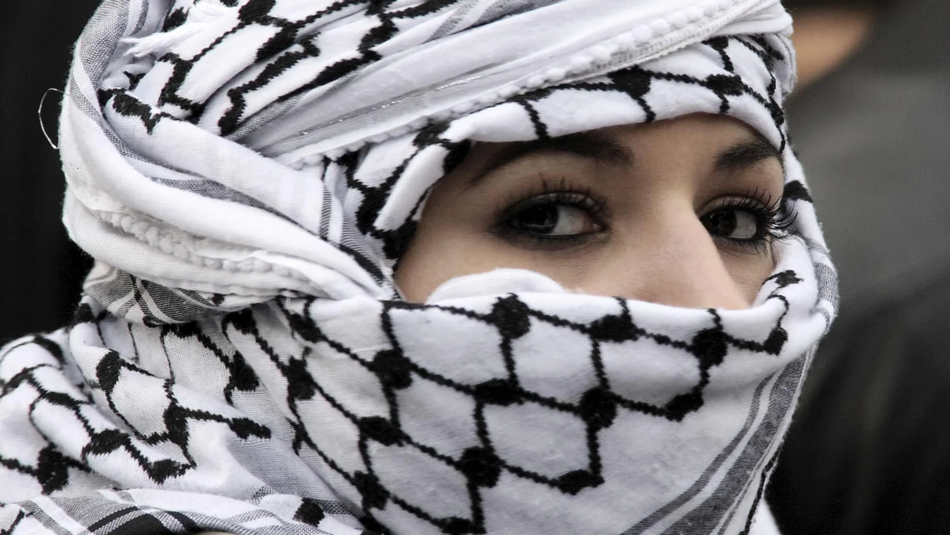 palestinian keffiyeh history