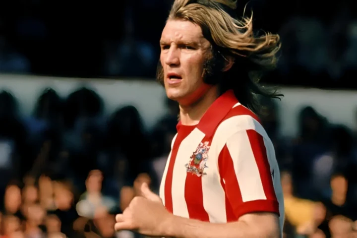 tony currie True Football Entertainer