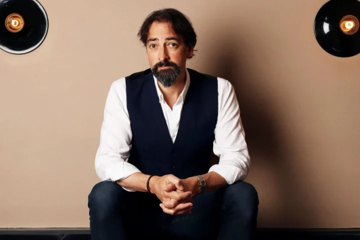 comedian alistair mcgowan